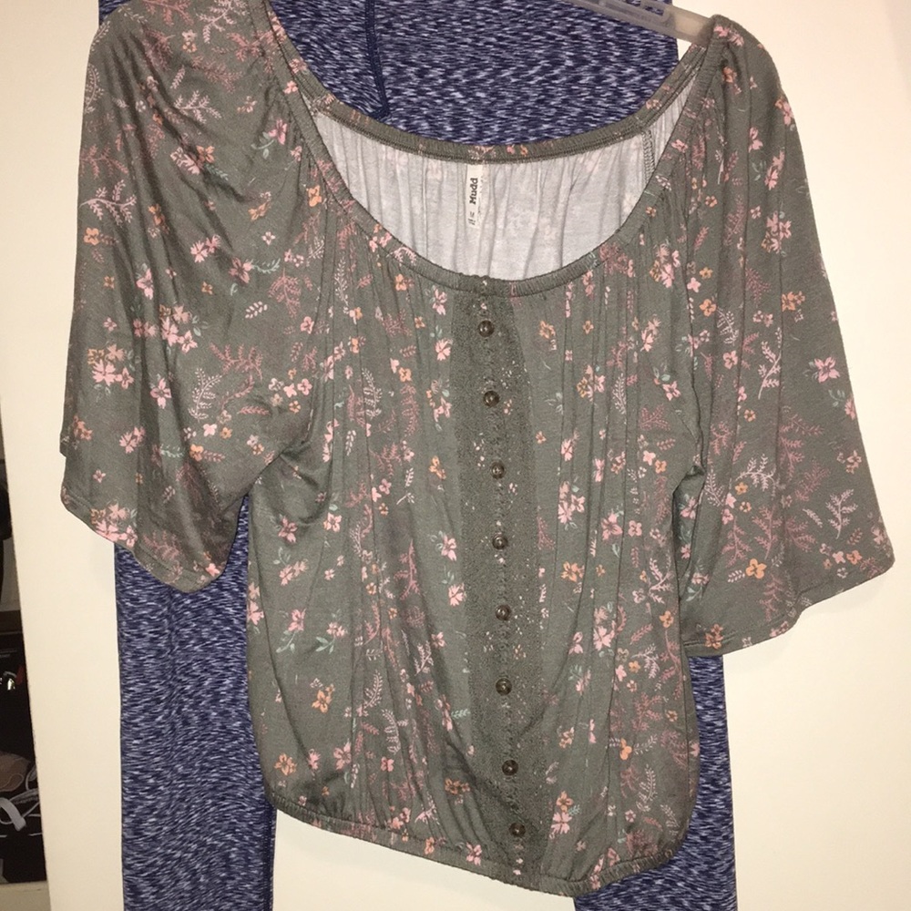 Mudd women’s blouse